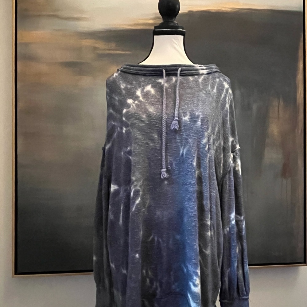 Vintage Free People Blue Tie-Dye Sweater